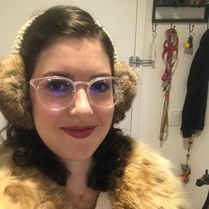 Meet your Posher, Stephanie